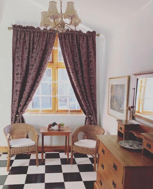 Lord Carnarvon Guesthouse エクステリア 写真