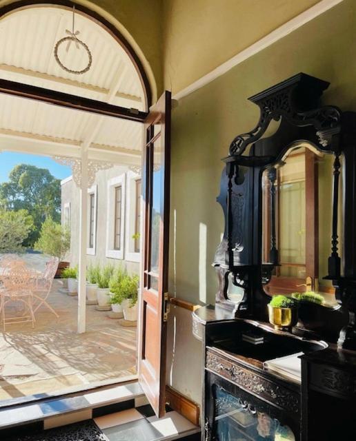 Lord Carnarvon Guesthouse エクステリア 写真